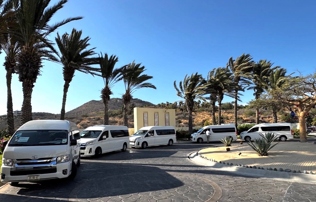 Private transportation in Los Cabos